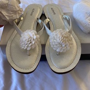 BNIB WHITE SANDALS SIZE 7.5 m